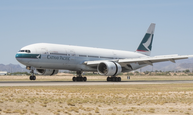 BOEING 777-267