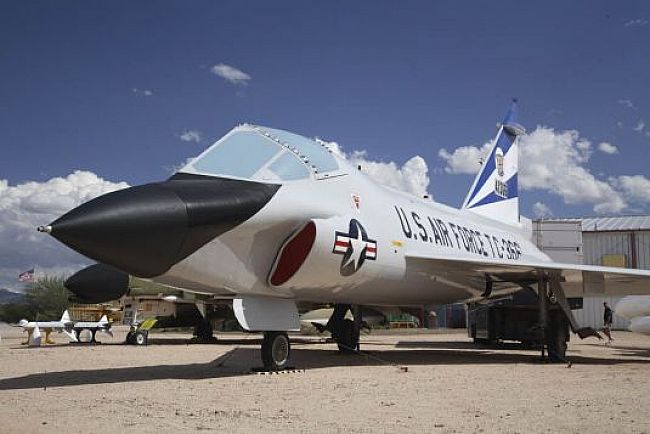 DELTA DAGGER
