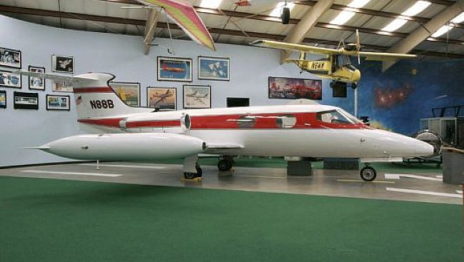 LEARJET MODEL 23