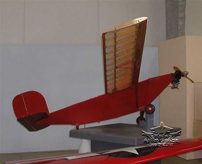 RADIOPLANE OQ-3